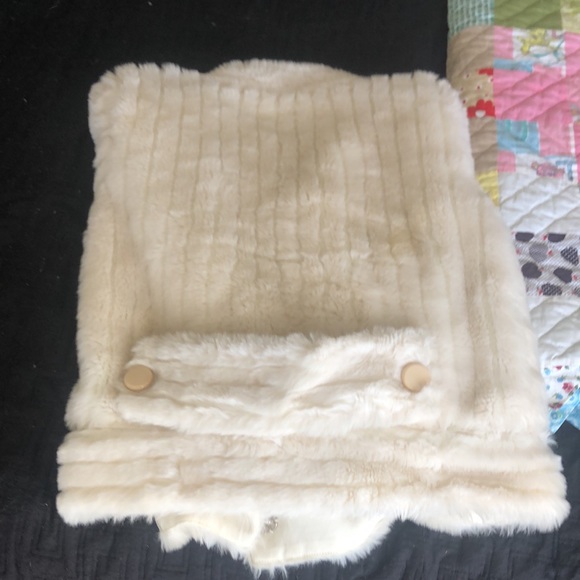 Cream colored Marc Jacobs coat - Picture 8 of 8